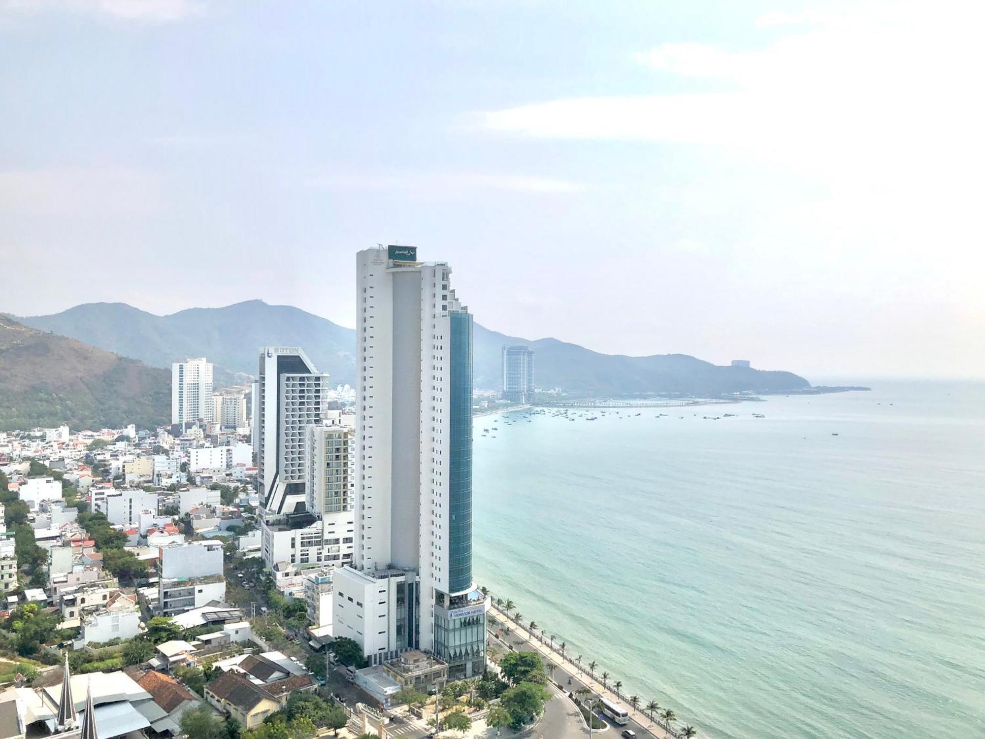 Апартаменты Scenia Bay Oceanfront By Housing Нячанг Экстерьер фото