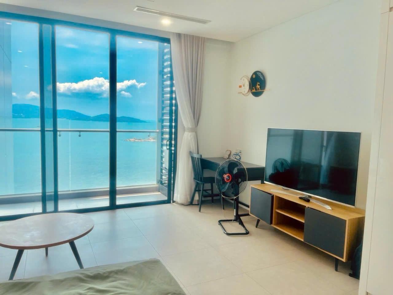 Апартаменты Scenia Bay Oceanfront By Housing Нячанг Экстерьер фото